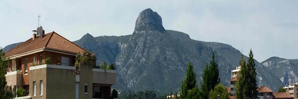 Image Pose borne de recharge IRVE Aubagne