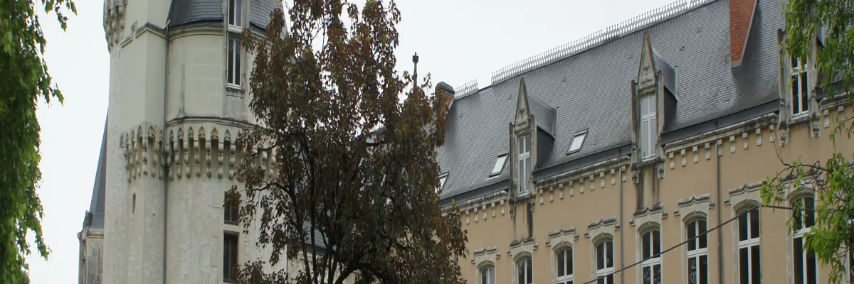 image-pose-borne-de-recharge-irve-chateauroux.webp Image Pose borne de recharge IRVE Châteauroux