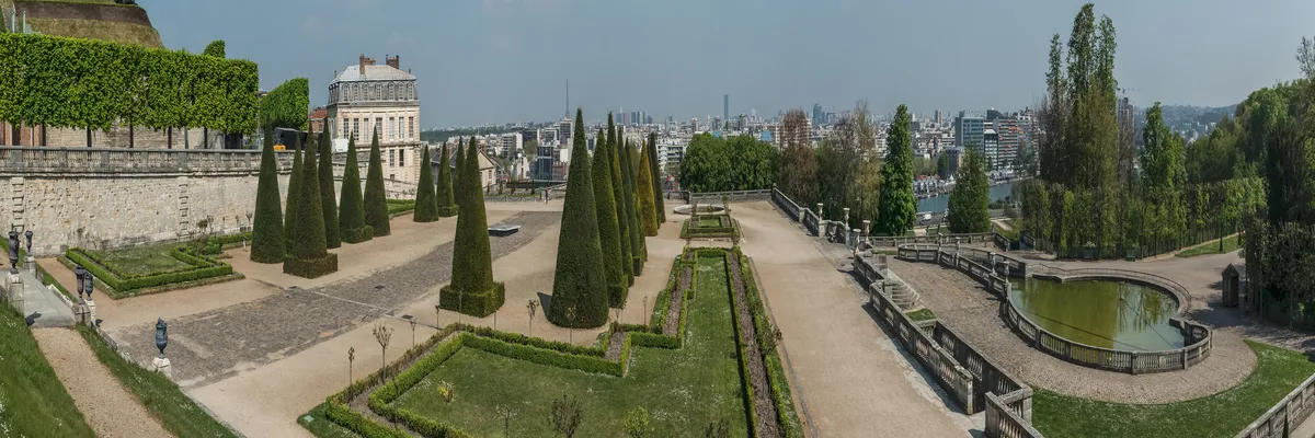 Image Pose borne de recharge IRVE Saint-Cloud