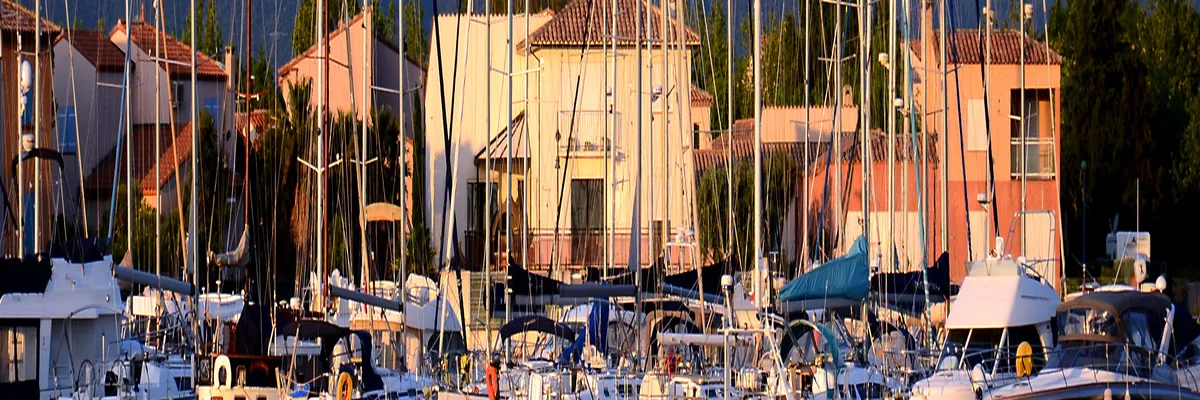 Image Pose borne de recharge IRVE Saint-Cyprien